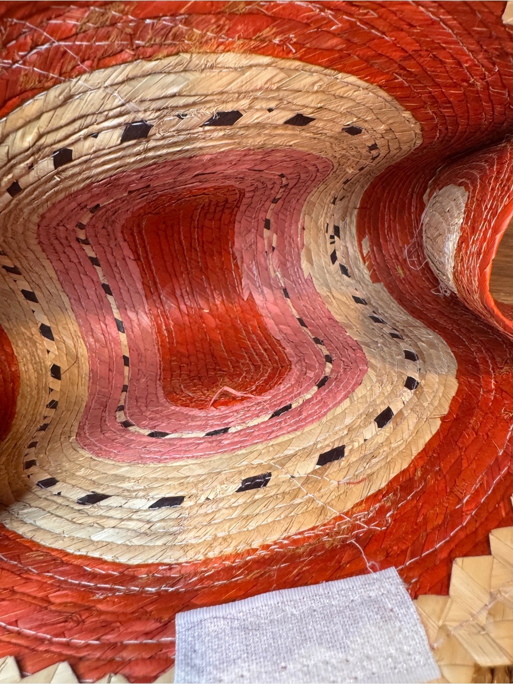 Round-Handle Straw Tote in Red, Pink & Natural - Picture 5 of 7
